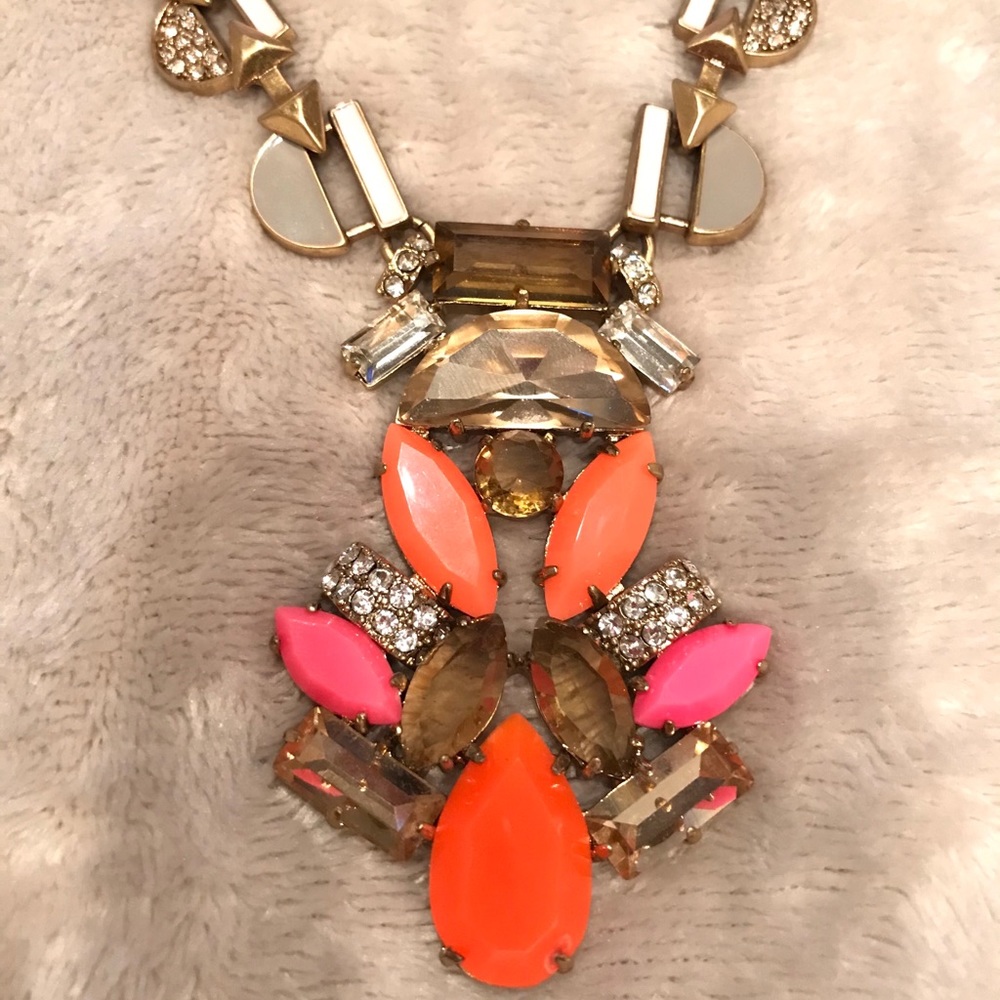 Stella & Dot coral and pink necklace